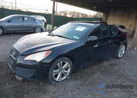 2010 Hyundai Genesis 2.0T Premium z USA, uszkodzony, nr VIN KMHHT6KD1AU018669